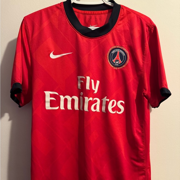 Medium Red PSG jersey - Picture 1 of 2